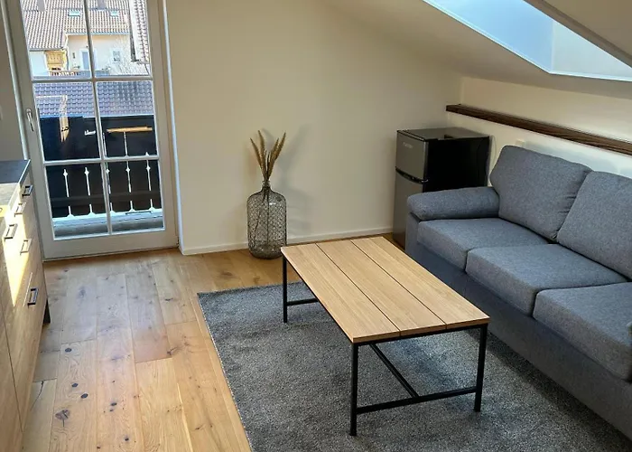 Alexanders Mountain Loft Apartment